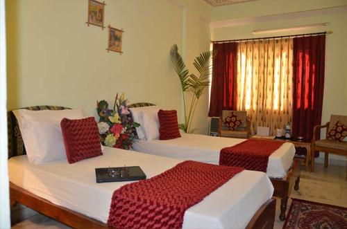 Hotel Sarang Palace